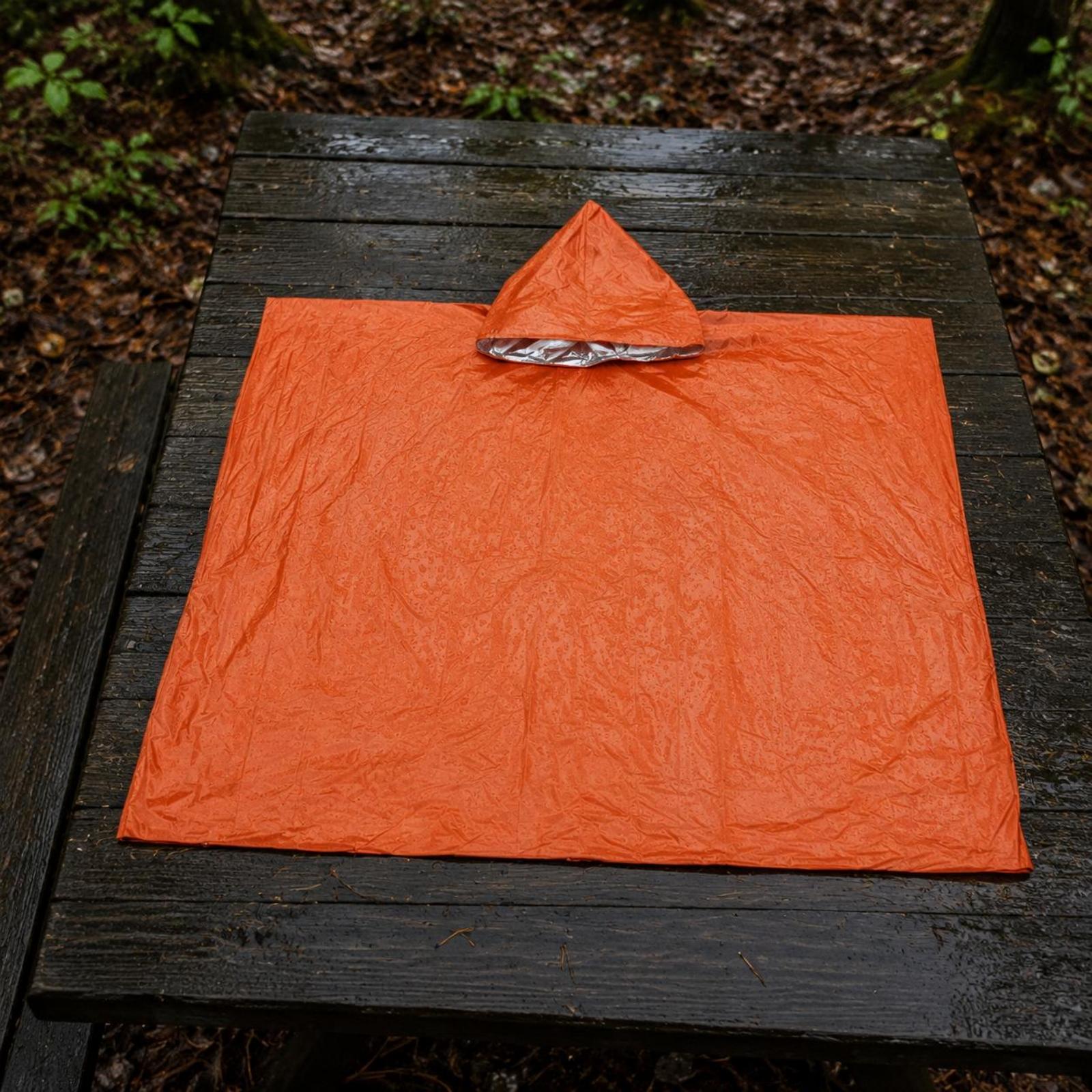 Płaszcz przeciwdeszczowy, wodo – Emergency Poncho Rain recenzja i cena